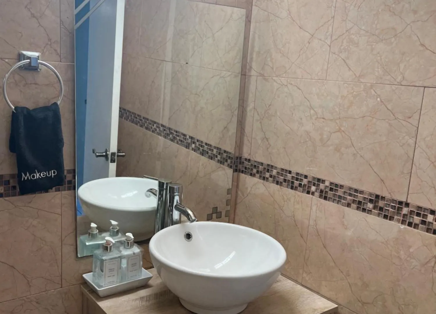 The Dorchester Kingston Apartment
